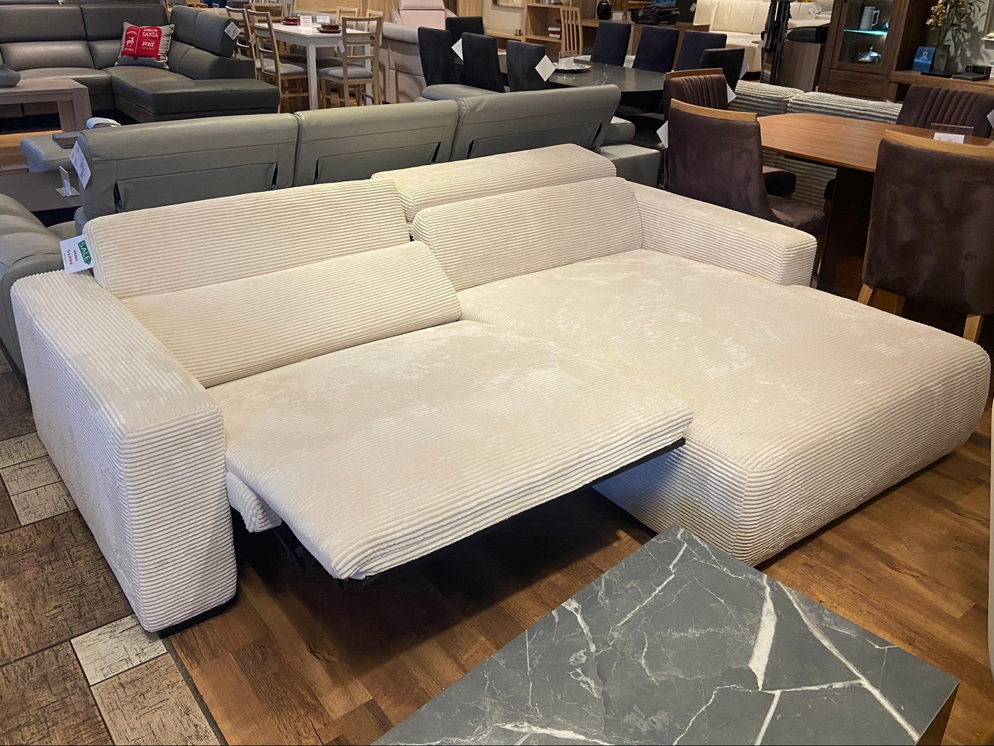 RENO SECTIONAL