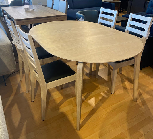 5 Piece Dining Set - Dining Table and 4 Chairs