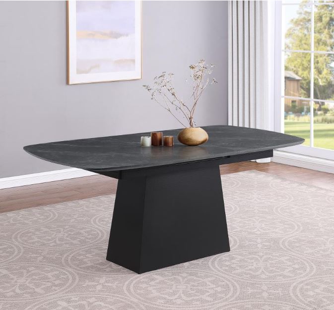 cPotero Dining Table