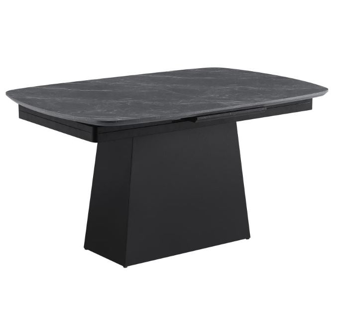 cPotero Dining Table
