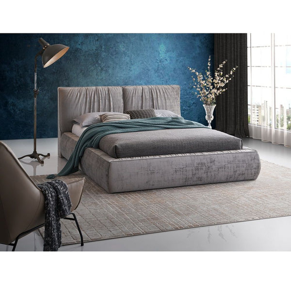 Onfroi Queen Bed