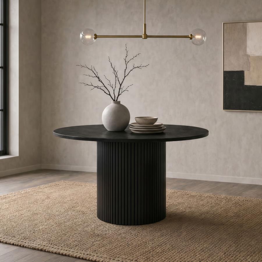 Ham Round Dining Table