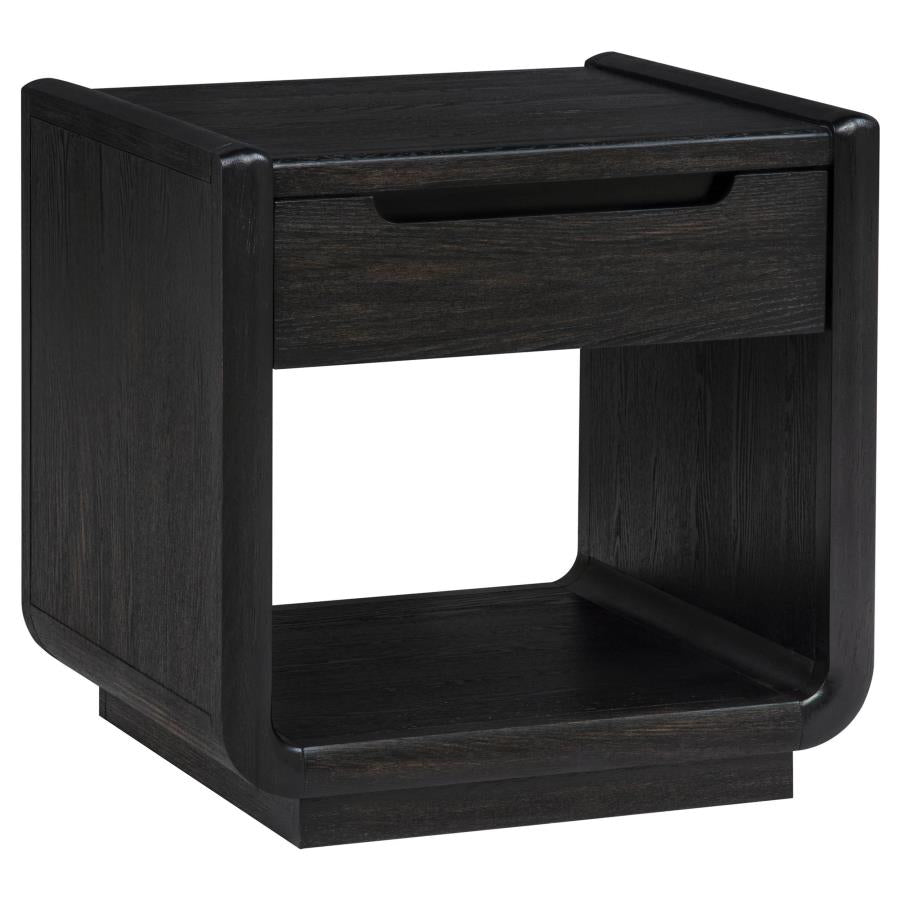 Leand End Table
