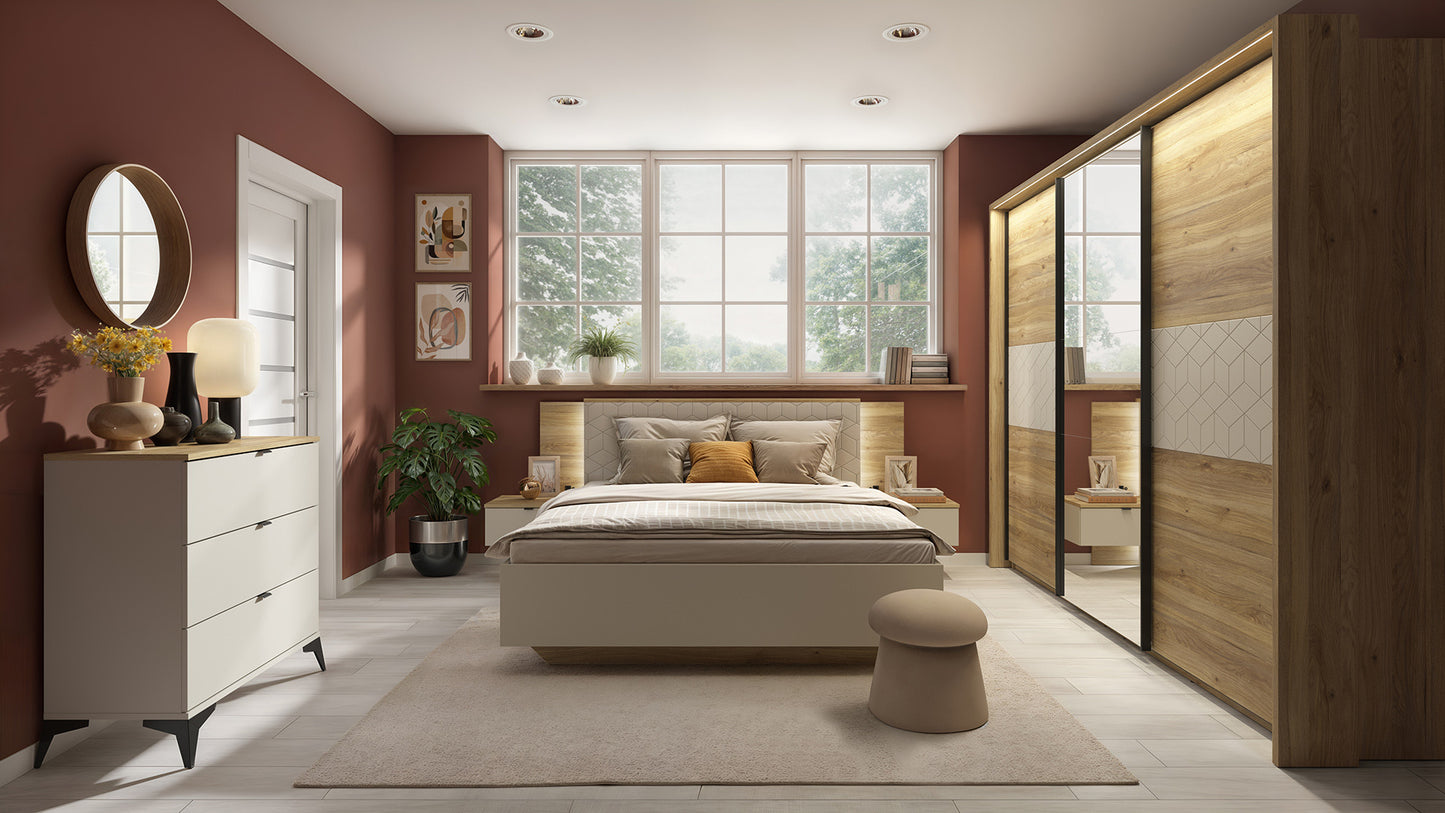 Glamour Queen Size Bed w/Nightstands